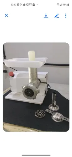 Moedor de carne e faz linguiça e biscoitos tbm.promoçao conversamos !