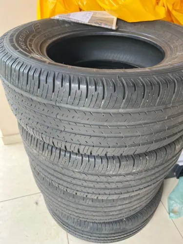 Pneus de caminhonete