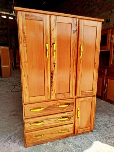 GUARDA ROUPA DE SOLTEIRO 3 PORTAS NOVO!