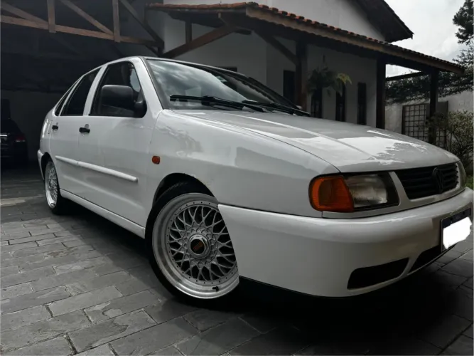 Volkswagen Polo Classic/ Special 1.8 MI Usados e Novos