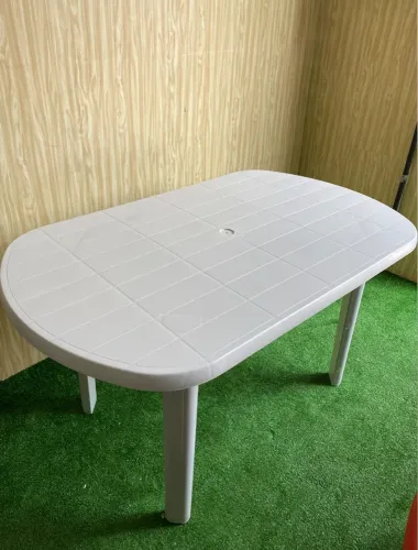 Mesa Retangular Desmontável - Prática, resistente e de fácil transporte!