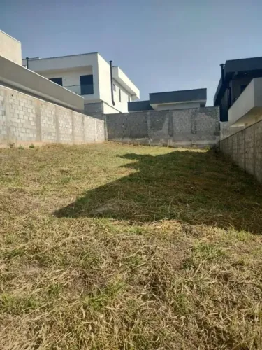 Oportunidade no Condomínio Malibu