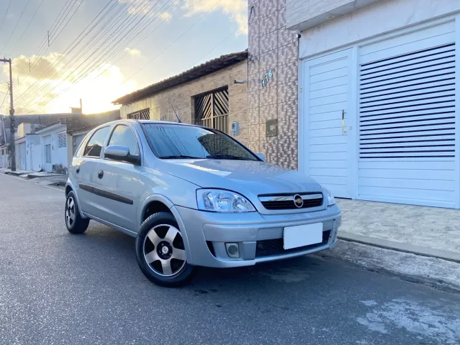 Chevrolet Corsa Hat. Maxx 1.4 8V Econoflex 5P 2012