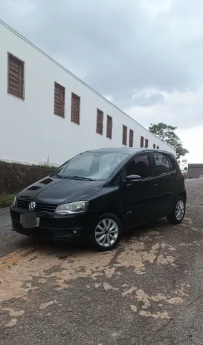 Volkswagen Fox 1.6 MI I Motion Total Flex 8V 5P 2013