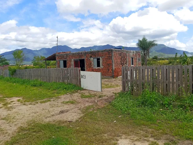 Vendo um sítio em Maracanaú.