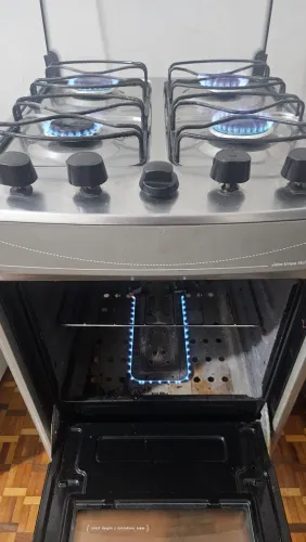 FOGÃO ELECTROLUX NÃO AUTOMÁTICO, EM BAURU-SP.