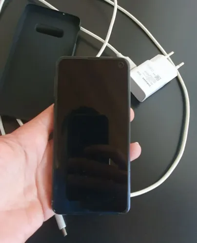 Samsung Galaxy S10E