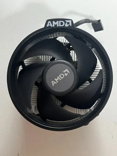 Coolers para AMD Ryzen (2 coolers AMD)