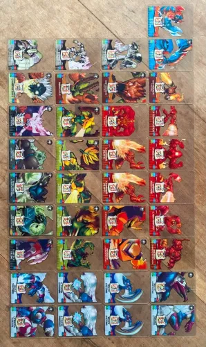 Lote 37 Cards Gormiti Italiano - Cartas Colecionáveis Raros