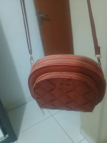 Linda bolsa semi-nova