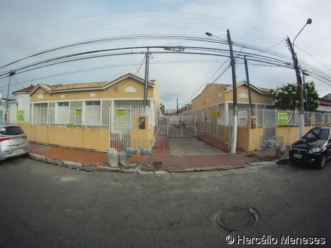 Imóvel para aluguel possui 80 metros quadrados com 2 quartos em Getúlio Vargas - Aracaju -