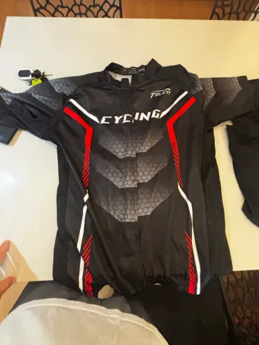Conjunto ciclismo bretelle e camisa