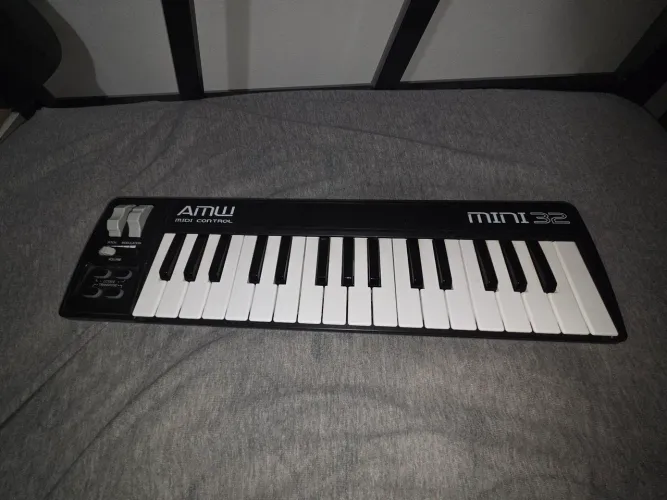 Teclado Midi AMW Mini 32