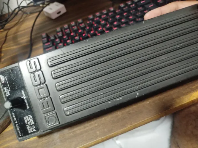 Pedal de volume Boss FV-300H
