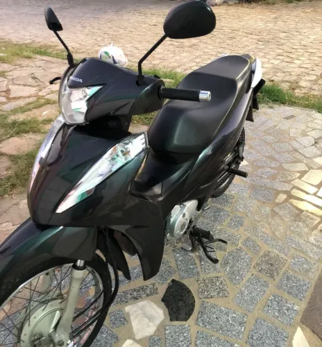 Vendo uma biz 110 moto nova