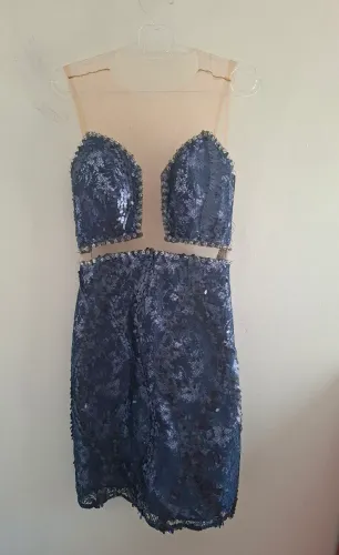 Vestido chique de festa
