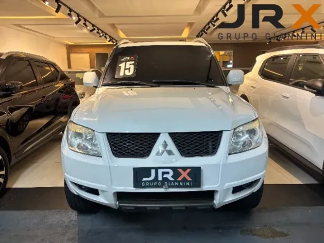 Mitsubishi Pajero TR4 2.0 Flex 16V 4X2 Aut. 2015