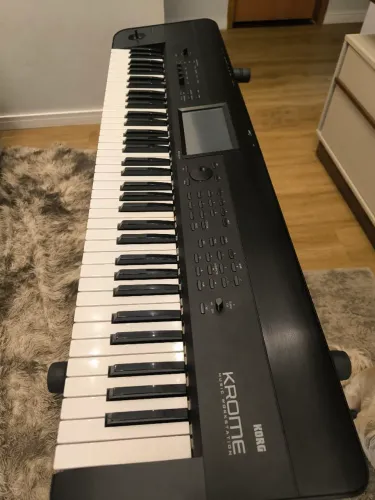 Korg Krome 73 teclas
