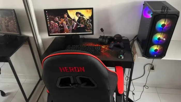 Setup Gamer e Trabalho Completo (Ryzen 5 / 16GB 3200MHz / SSD NVMe) + Monitor LG + Móveis