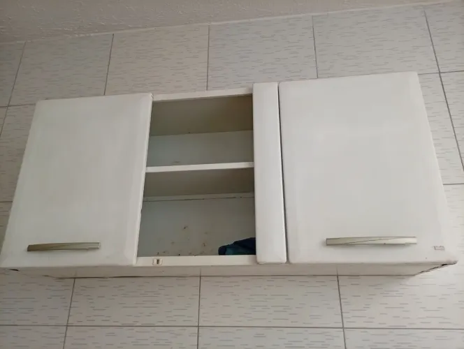 Armário 2 porta usado