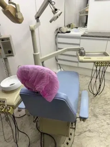 Cadeira Odontologica Olsen com braço acoplado