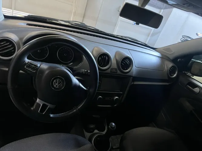 Volkswagen Voyage Trend 1.6 MI Total Flex 8V 4P 2012