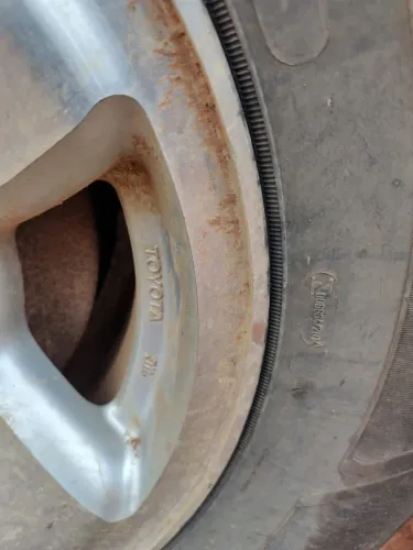 Pneus 235/75 R15