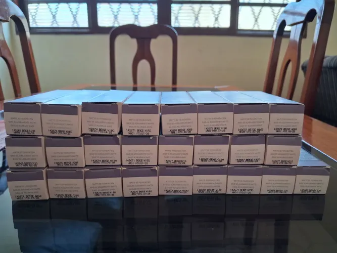 Lote de bases Mary Kay