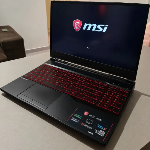 Notebook MSI GL65 9SD - I7 9750H + GTX 1660TI + 16GB RAM