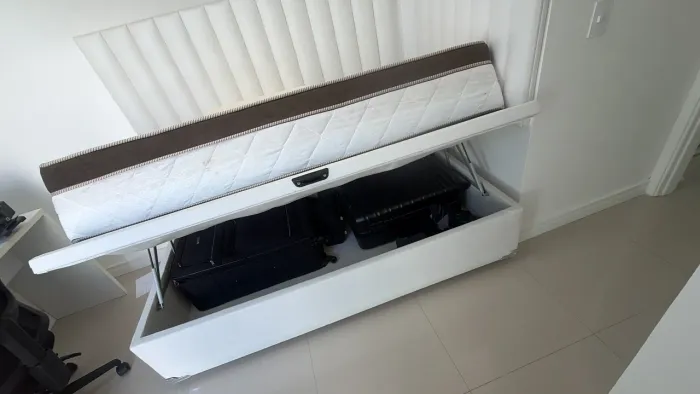 Vendo cama de solteiro