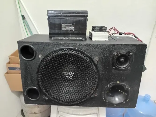 caixa de som +1 bateria de 60 A c/modulo