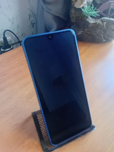 Celular A17 - Com garantia.