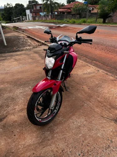 Vendo Twister 250 ou troco por moto maior ou carro