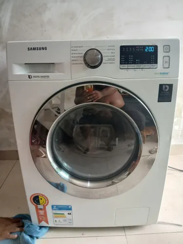 Vendo uma lava e seca Samsung 11kg 