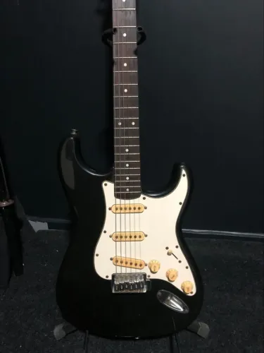 Guitarra fender