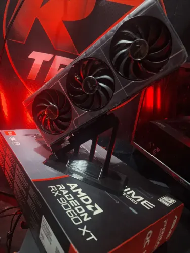 RX 9060 XT Asus Prime OC - 16GB