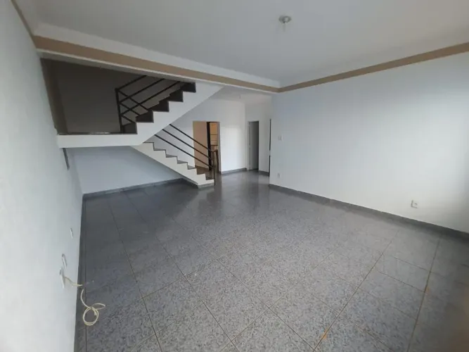 Casa com armarios no Jd Palmares | Aqui na Imobiliária Rosa e Rangel