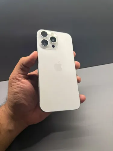 iPhone 16 Pro Max 1TB (1.024GB) Branco - Seminovo