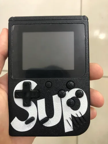 Mini Game Sup Lotado com 400 jogos retrô na memória.