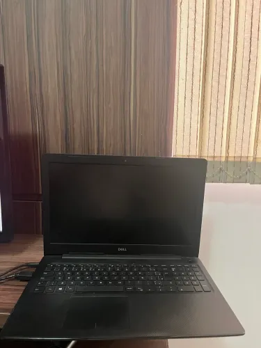 Notebook Dell Vostro 3584.
