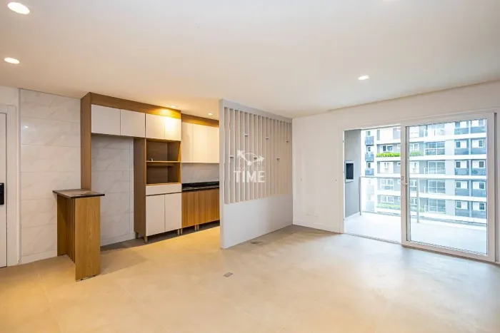 Apartamento com 3 dormitórios para alugar, 87 m² por R$ 5.977/mês - Campo Comprido - Curit