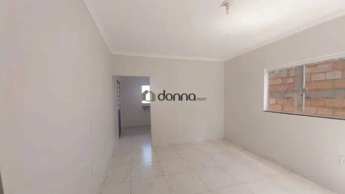 Casa à venda, 2 quartos, 1 vaga, Jardim Maria Alice - Uberaba/MG