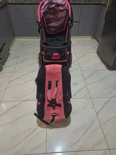 Cadeirinha e bebê conforto em excelente estado ?