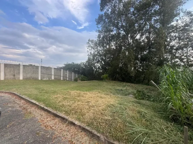 Terreno para venda  no Condomínio Marambaia Marambaia - Vinhedo - SP