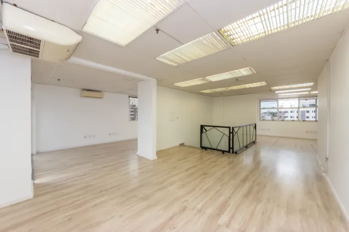 Conjunto comercial para venda e locação em Indianópolis, 222m²