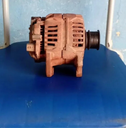 VENDO ALTERNADOR DA PARATI 2002 1.0. 