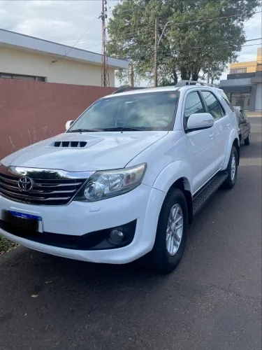 Toyota Hilux SW4 SRV D4-d 4X4 3.0 TDI Dies. AUT 2012