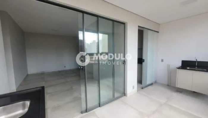Apartamento disponível para locação no bairro Osvaldo Rezende.