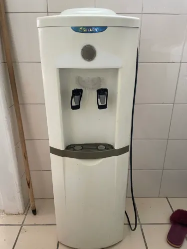 Bebedouro de água esmaltec