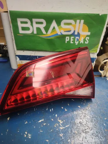 lanterna direita da tampa traseira VW TAOS 